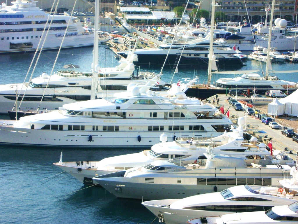 Port Hercule: Yacht muss sein!